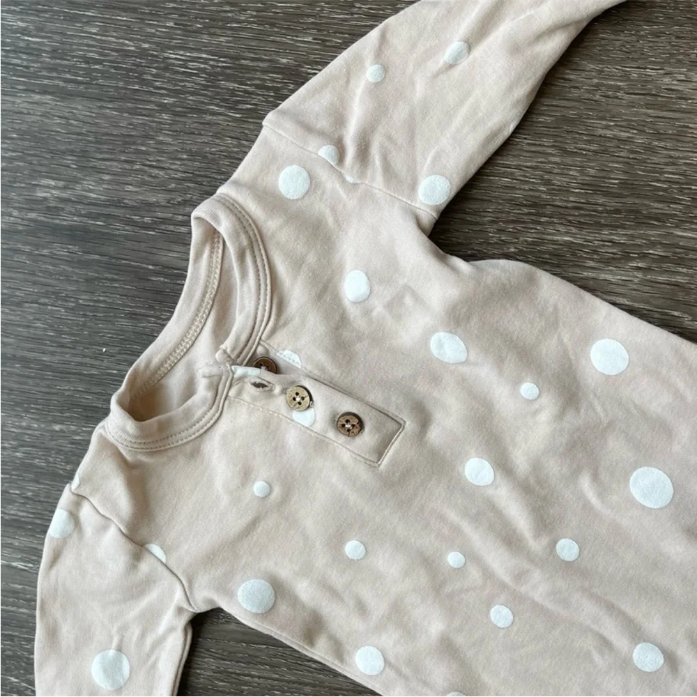 Make make organics‎ knotted sleepgown. 0-3 Months